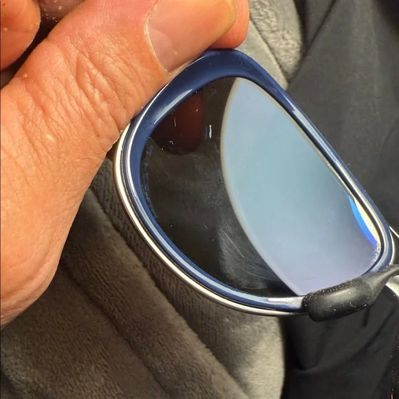 Oakley Split Time Mens Polarized
Aviator Sunglasses 004129  58,13|133 - Picture 8 of 16